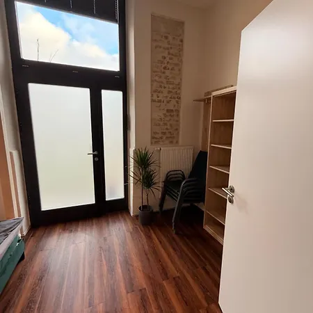 Apartman Liv - Zentrale Citywohnung - 2 Schlafzimmer - 4 Betten - Kueche - Ideal Fuer Familien *